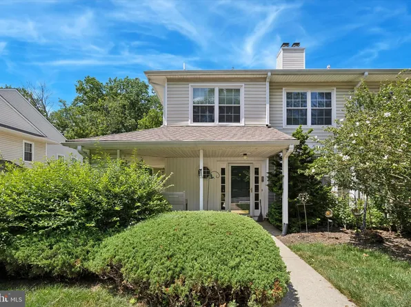 67 Bayberry Ct #67, Glen Mills, PA 19342