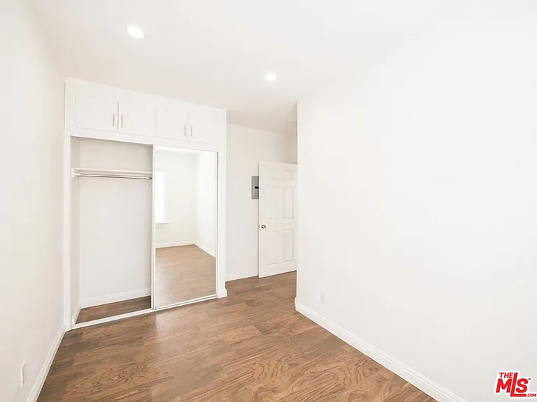 40 Rose Ave #6 — Photo 8