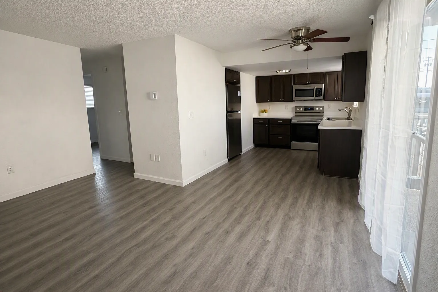 4006 S Lawrence St — Photo 4