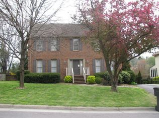 4788 Chippenham Dr, Roanoke, VA 24018