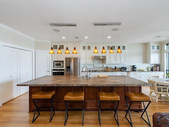 5th image of 2720 Lighthouse Dr