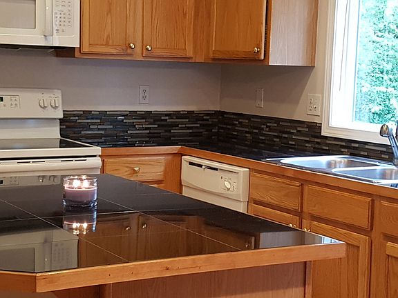 3rd image of 7366 NE Shaleen St