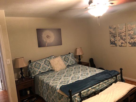 4th image of 198 East Dr