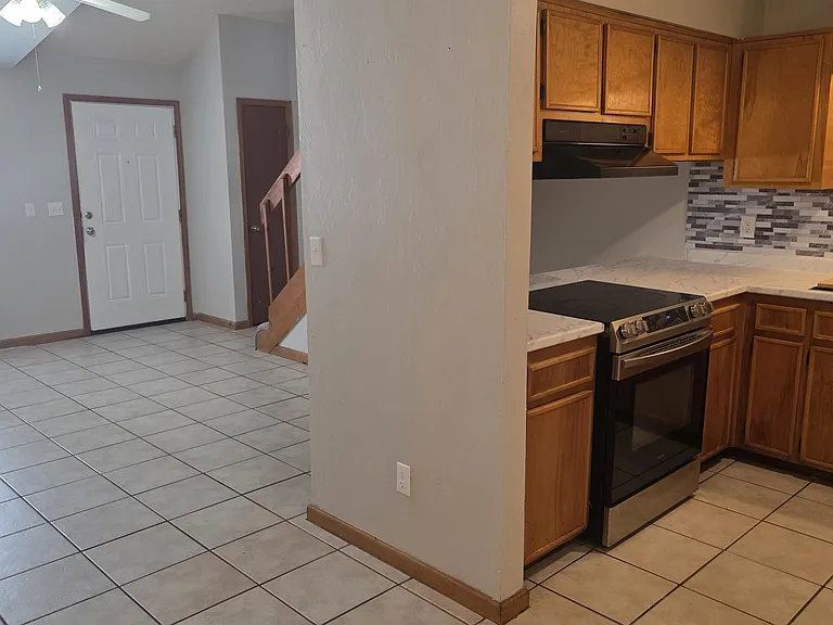 1822 Jackson Bluff Rd #C — Photo 9