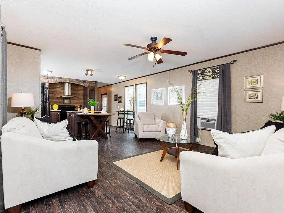 Super Size Home - 3 BR - 2 Bath - LR + Den!