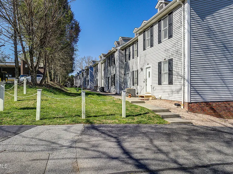 4336 Bluff City Hwy #B4 — Photo 37