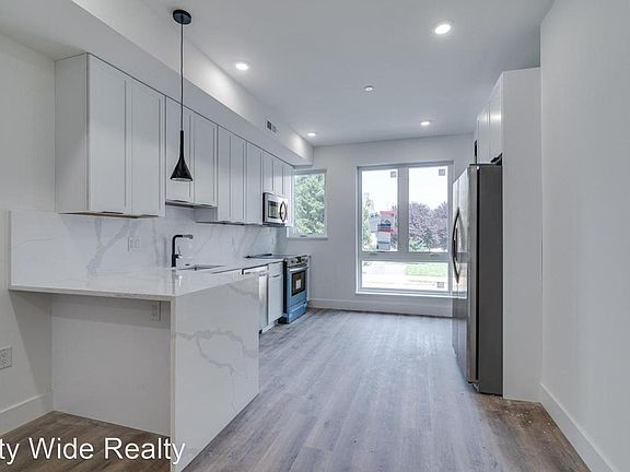 3rd image of 1520 N 8th St #10143070