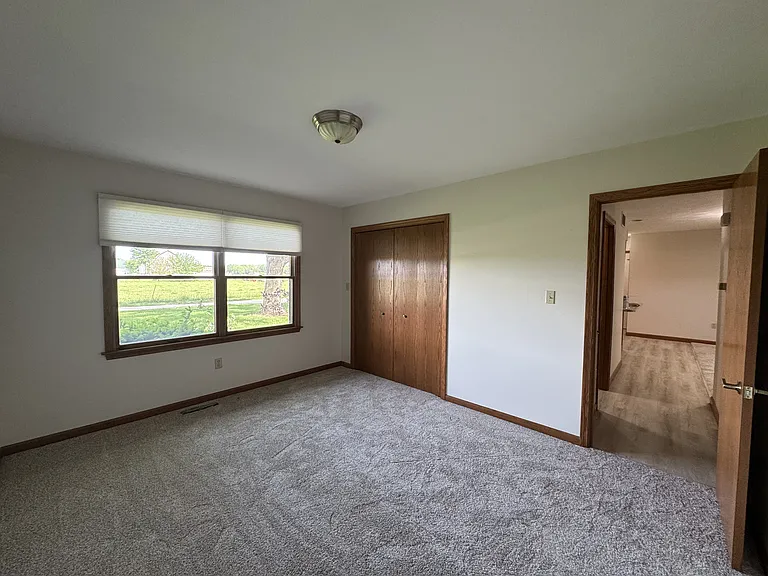 1025 W Hoppus Rd — Photo 14