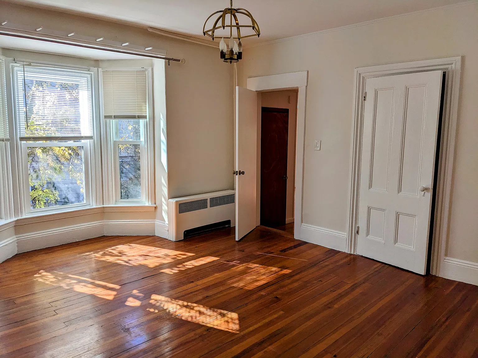 1 bed, 9999 sqft, $2,600 — Photo 2