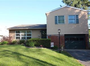 1955 Hopewell Rd, Bethlehem, PA 18017