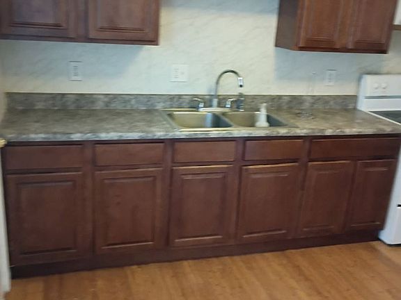 5th image of 3246 Kilarney Dr