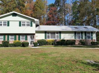 2595 Lantern Ln, Atlanta, GA 30349