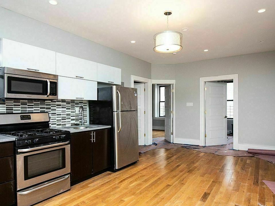 1st image of 1610 Bedford Ave #B2