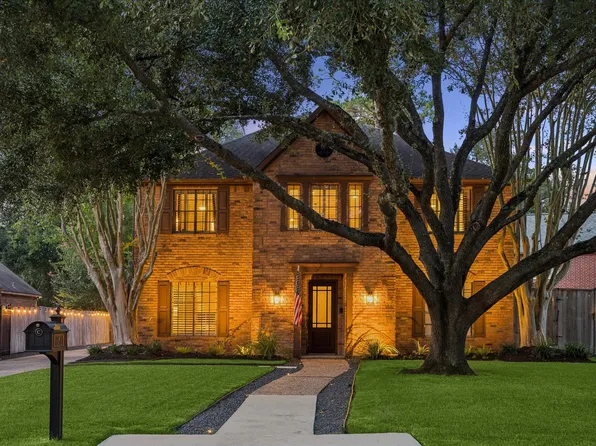 8511 Cedarbrake Dr, Houston, TX 77055