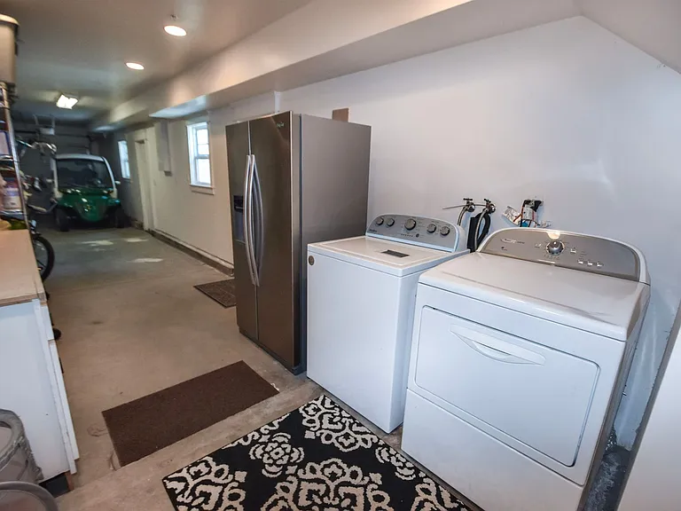 843 C Ave — Photo 20