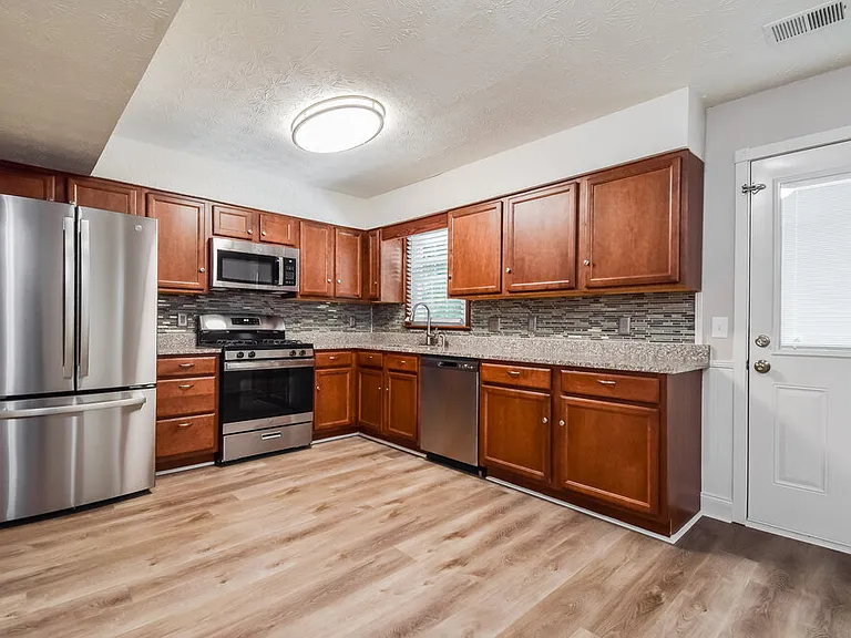 1265 Grayland Hills Dr — Photo 8
