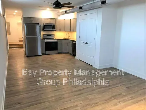 221 W Main St #3 Photo 1