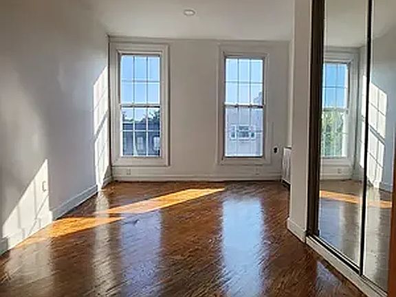 3rd image of 281 16th St Floor 3