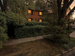 9 Union St, Chicopee, MA 01013