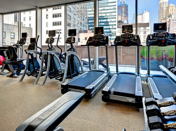 40 Gold Street image 8 of 15