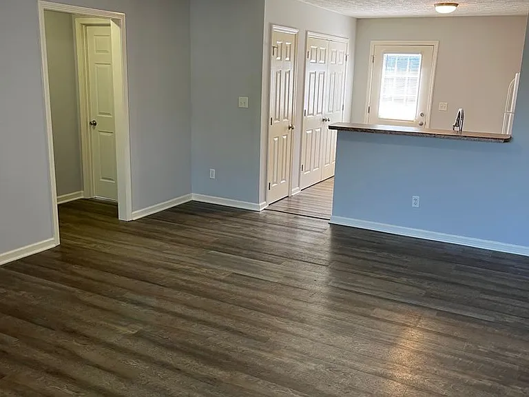 427 Lower Stone Ave #A — Photo 4