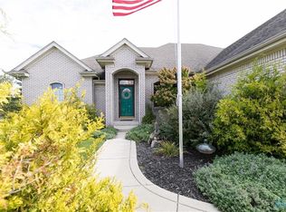 5715 Timbers Grn, Waterville, OH 43566