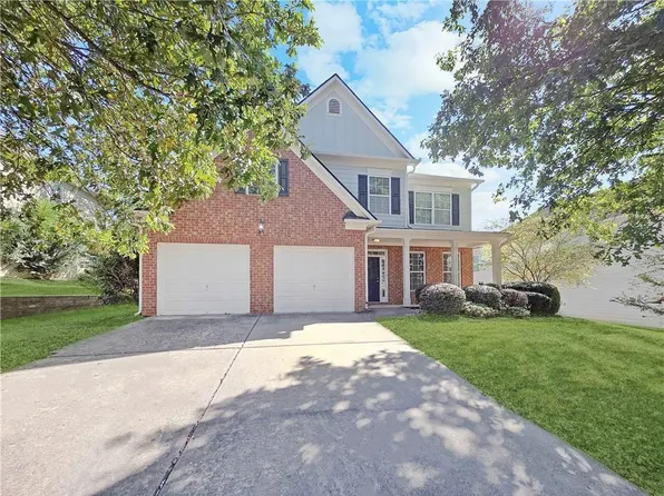 5425 Fieldfreen Dr, Cumming, GA 30028