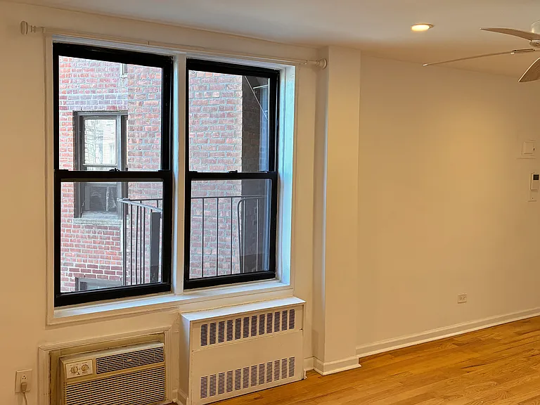 149 Marine Ave #2S — Photo 8