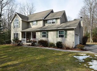 2289 Hill Rd, Effort, PA 18330