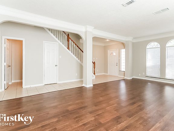 3rd image of 22422 Park Point Dr