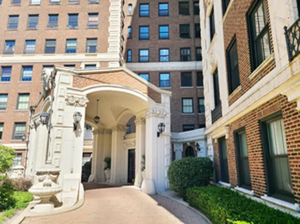 5555 S Everett Ave APT D1, Chicago, IL 60637