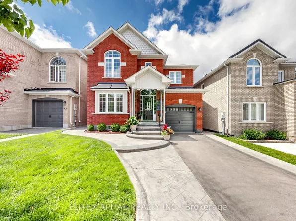 41 Knapton Dr, Newmarket, ON L3X 3A9
