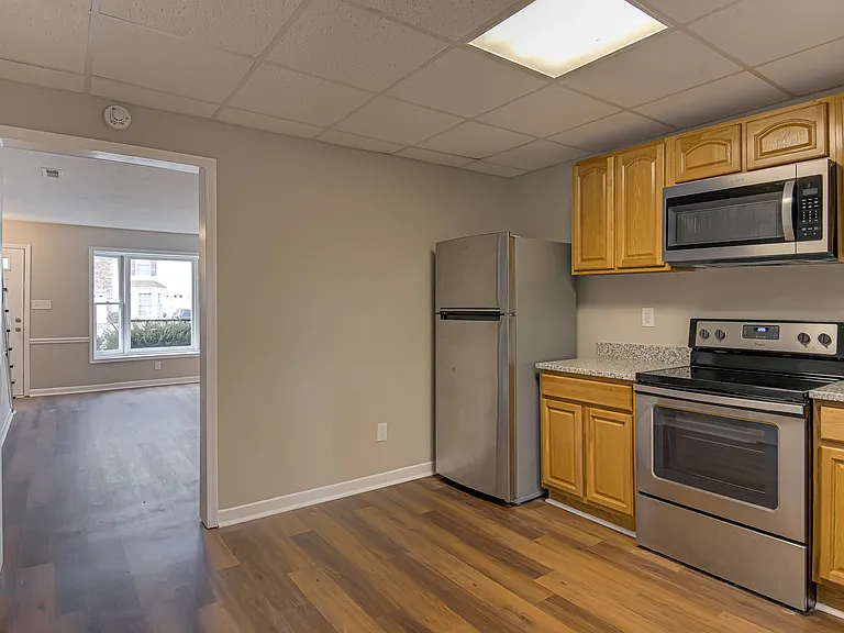 828 Brickwood Ct — Photo 12