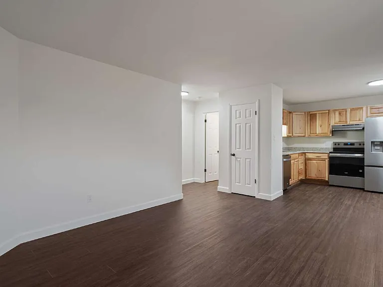 4930 King Arthur Way #C — Photo 8