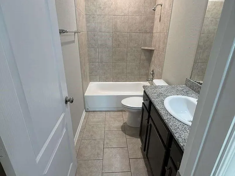 8515 Balding Dr — Photo 12