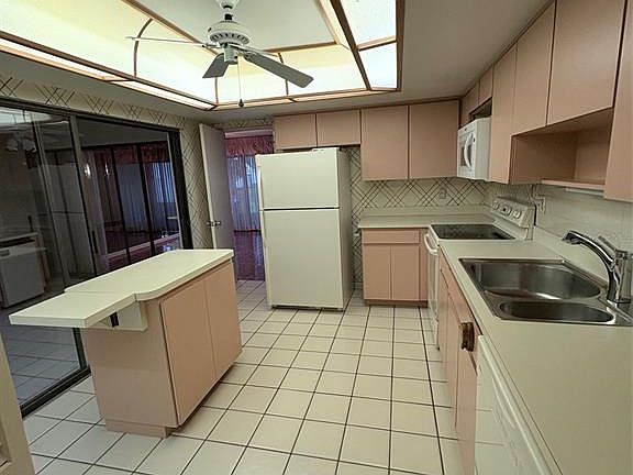 2nd image of 14111 CYPRESS CIRCLE