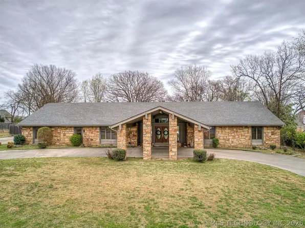 2417 Stonewall Dr, Bartlesville, OK 74006