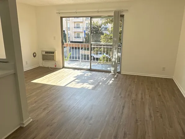 400 S. Kingsley Drive