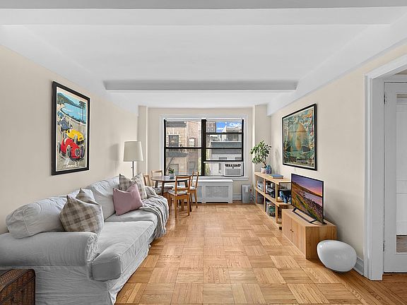 2nd image of 235 W 102nd St APT 7N