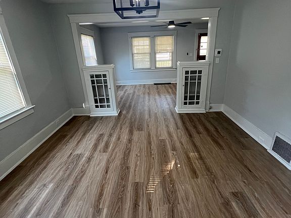 5th image of 1596 Clermont Ave NE