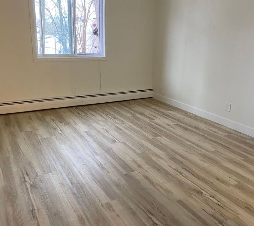 1st image of 1016 Grand Ave #111