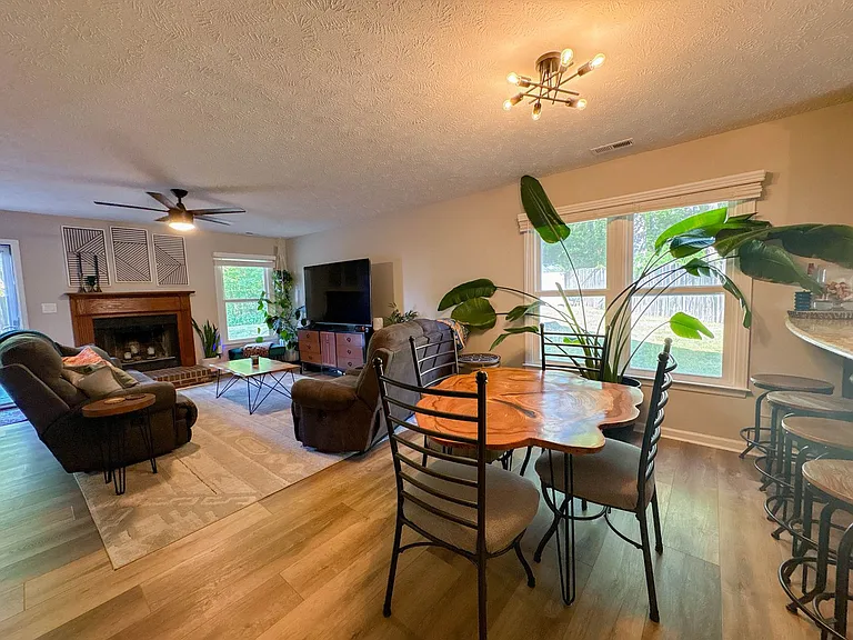 5813 Bacarro Pl — Photo 6