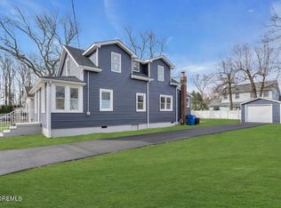 56 Oregon Ave, Middletown, NJ 07748