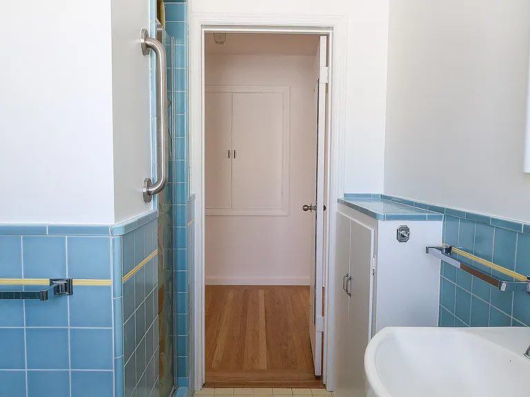 5555 Harbord Dr — Photo 24
