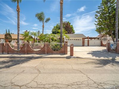 2455 W Saint Elmo Dr, San Bernardino, CA, 92410