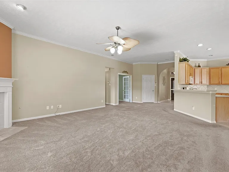 10311 Sawyers Crossing Ln — Photo 3