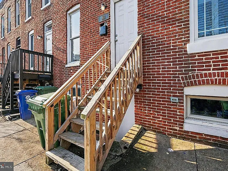 1 bed, 948 sqft, $1,700 — Photo 3