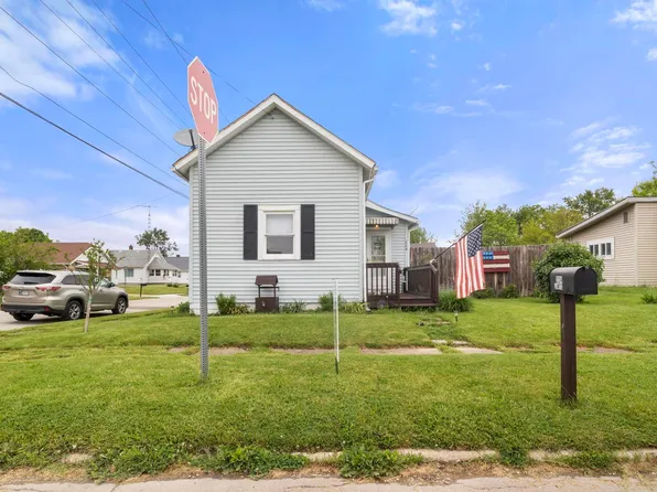 224 W Center St, Dunkirk, IN 47336