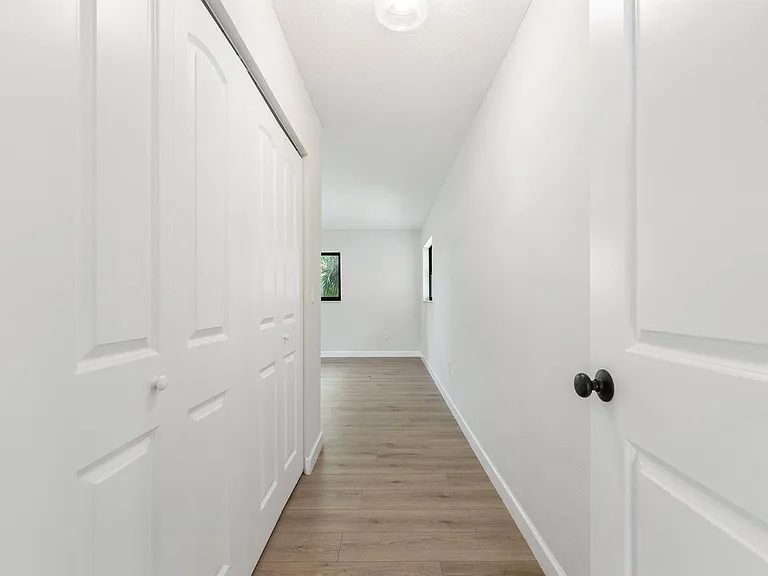 4003 S Indian River Dr — Photo 13