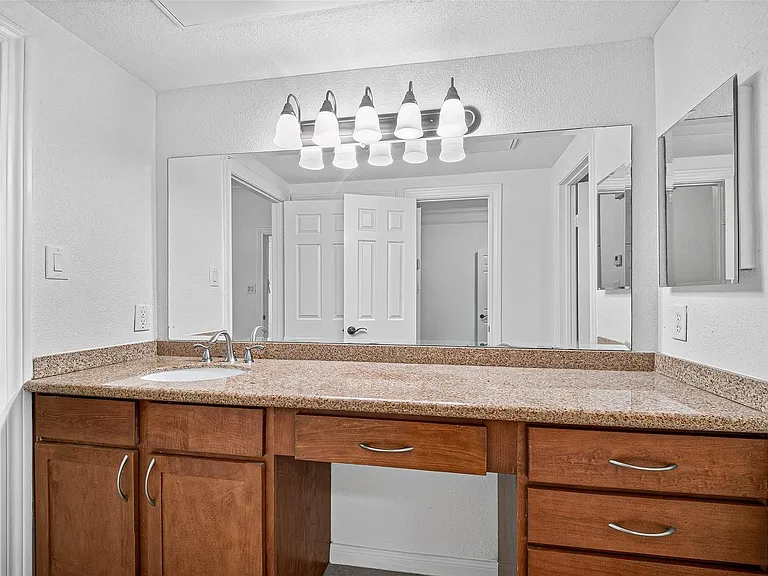 2700 Revere St #112 — Photo 28